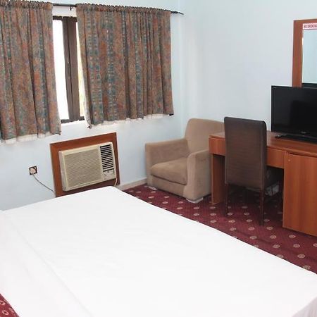 Grand Ibro Hotel Annex Ankuru Exterior foto